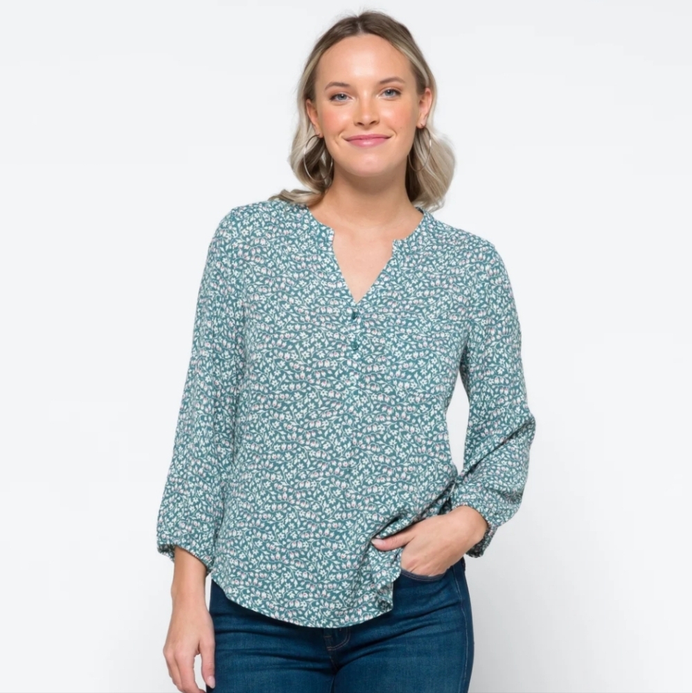 Market & Spruce 3/4 sleeve Prat Henley